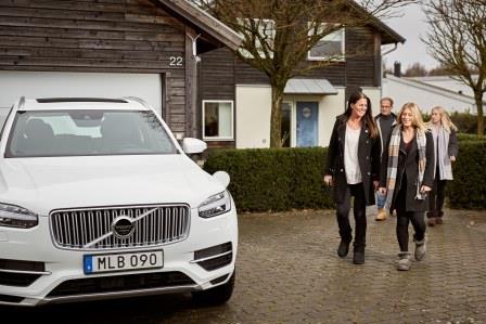 Volvo: Schwedische Familien testen autonomes Fahren