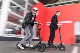 Vodafone macht den Elektro-Roller Egret smart