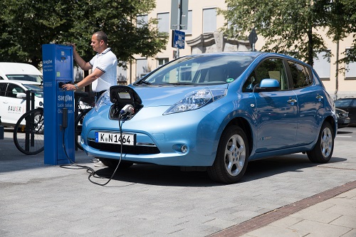 ADAC bietet Sonderfinanzierung für Elektroautos