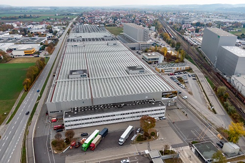 Luftbild des BMW Group Kompetenzzentrums E-Antriebsproduktion in Dingolfing 