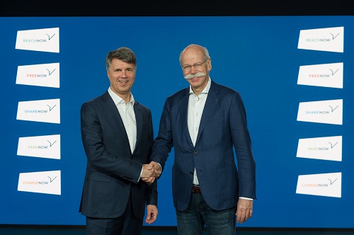 LV.l.n.r.: Harald Krüger, Vorsitzender des Vorstands der BMW AG, und Dieter Zetsche, Vorsitzender des Vorstands der Daimler AG und Leiter Mercedes-Benz Cars. 