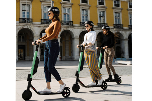 TIER Mobility bringt E-Scooter nach München