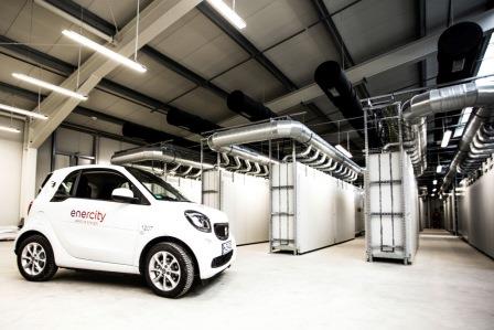 Daimler und enercity nehmen Batterie-Ersatzteillager für Elektrofahrzeuge ans Netz